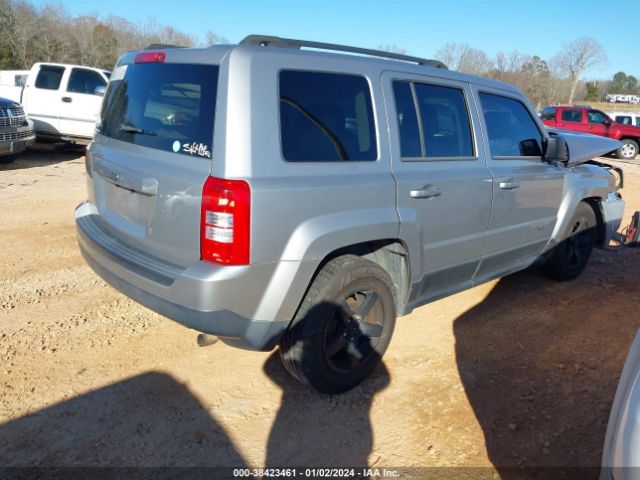 Photo 3 VIN: 1C4NJPBB3ED814153 - JEEP PATRIOT 