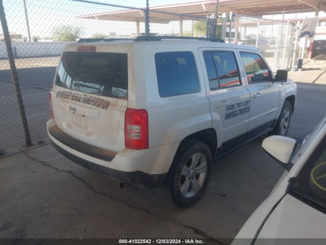 Photo 3 VIN: 1C4NJPBB3GD548863 - JEEP PATRIOT 