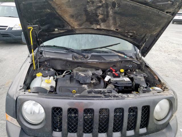 Photo 6 VIN: 1C4NJPBB3GD562892 - JEEP PATRIOT SP 