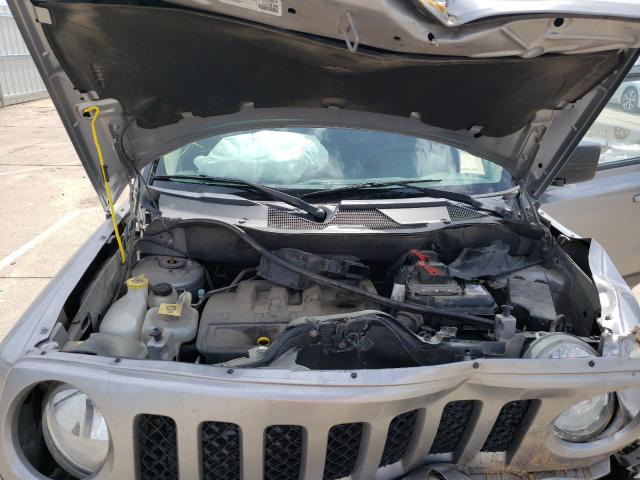 Photo 6 VIN: 1C4NJPBB3GD584200 - JEEP PATRIOT SP 