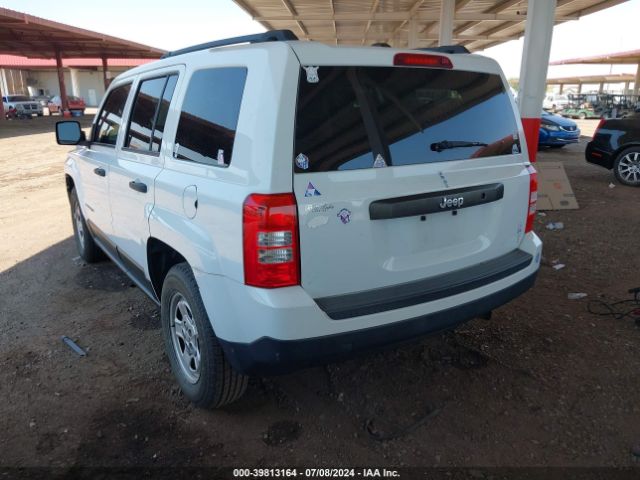 Photo 2 VIN: 1C4NJPBB3HD163241 - JEEP PATRIOT 