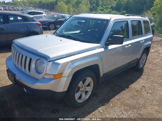 Photo 1 VIN: 1C4NJPBB4CD566475 - JEEP PATRIOT 