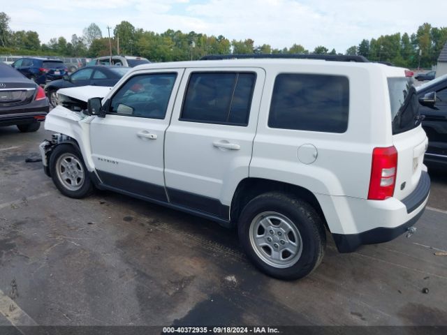 Photo 2 VIN: 1C4NJPBB4GD603188 - JEEP PATRIOT 