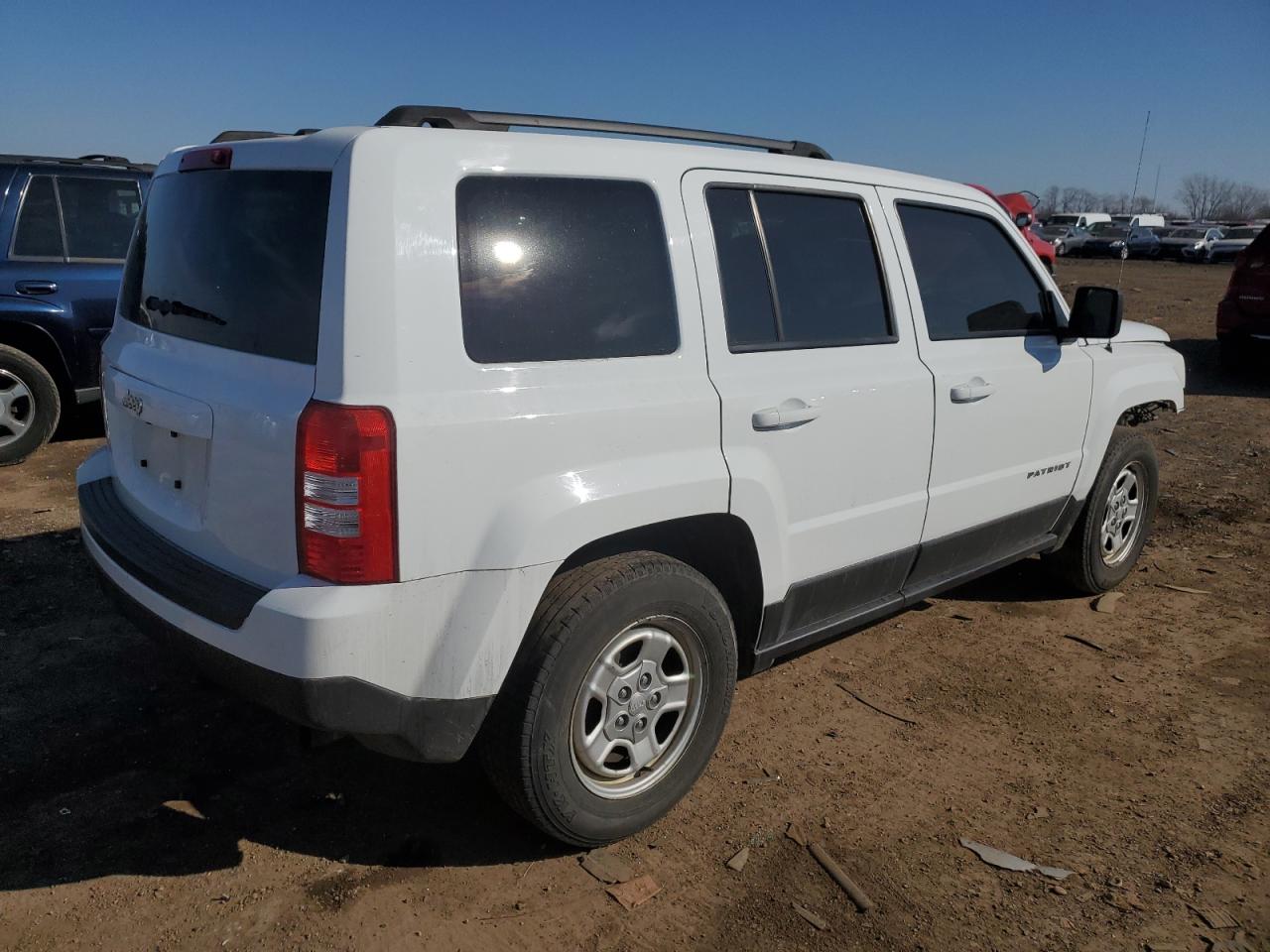 Photo 2 VIN: 1C4NJPBB4GD808686 - JEEP LIBERTY (PATRIOT) 