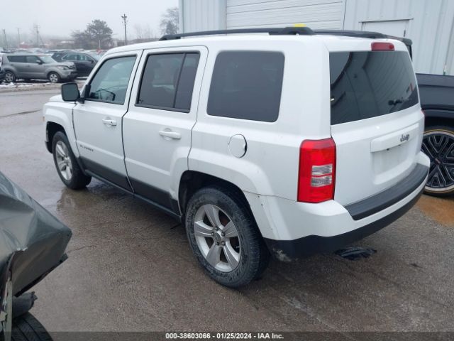 Photo 2 VIN: 1C4NJPBB5CD511288 - JEEP PATRIOT 