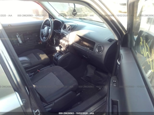 Photo 4 VIN: 1C4NJPBB5CD579784 - JEEP PATRIOT 