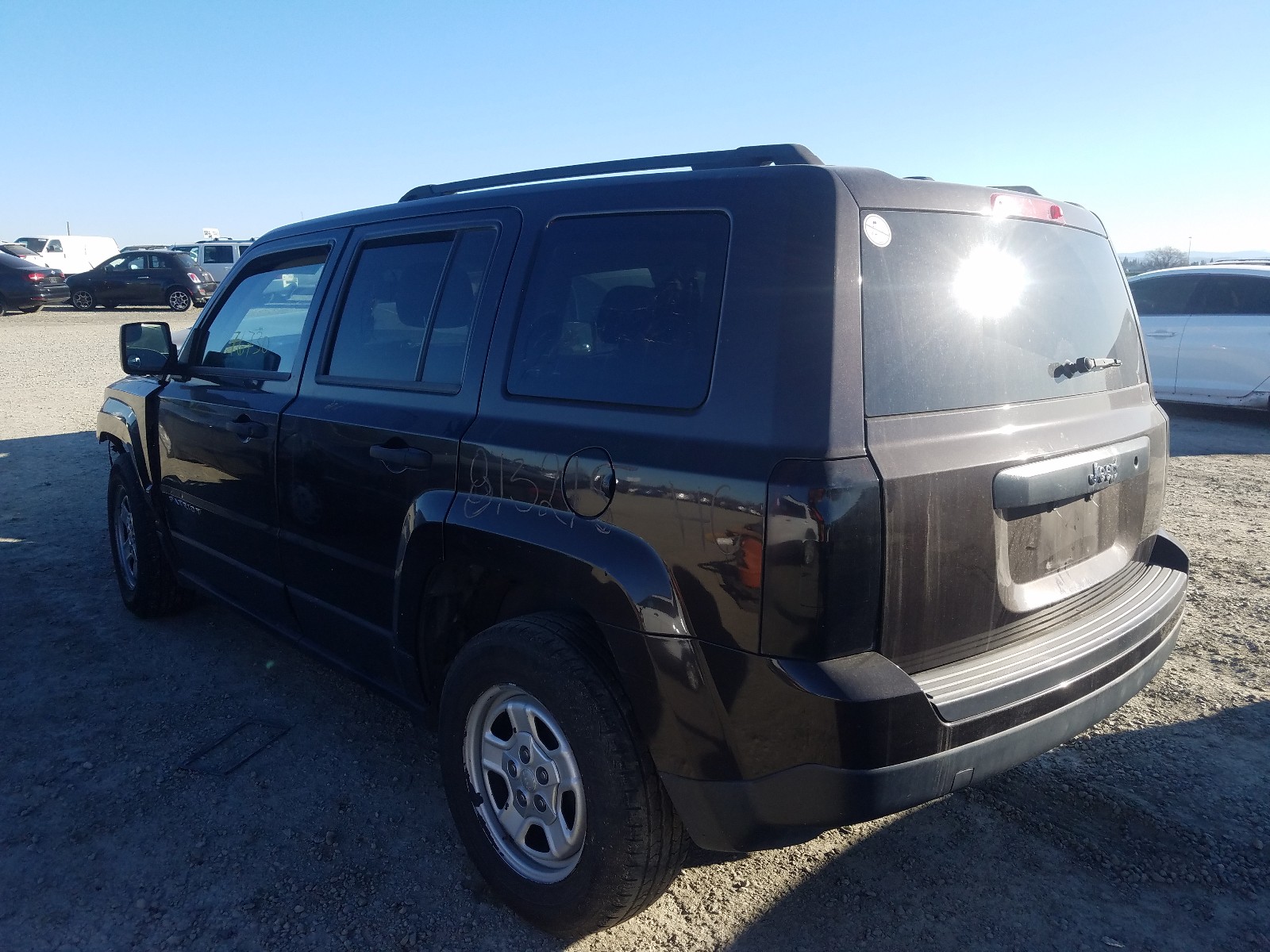 Photo 2 VIN: 1C4NJPBB5ED813215 - JEEP PATRIOT SP 