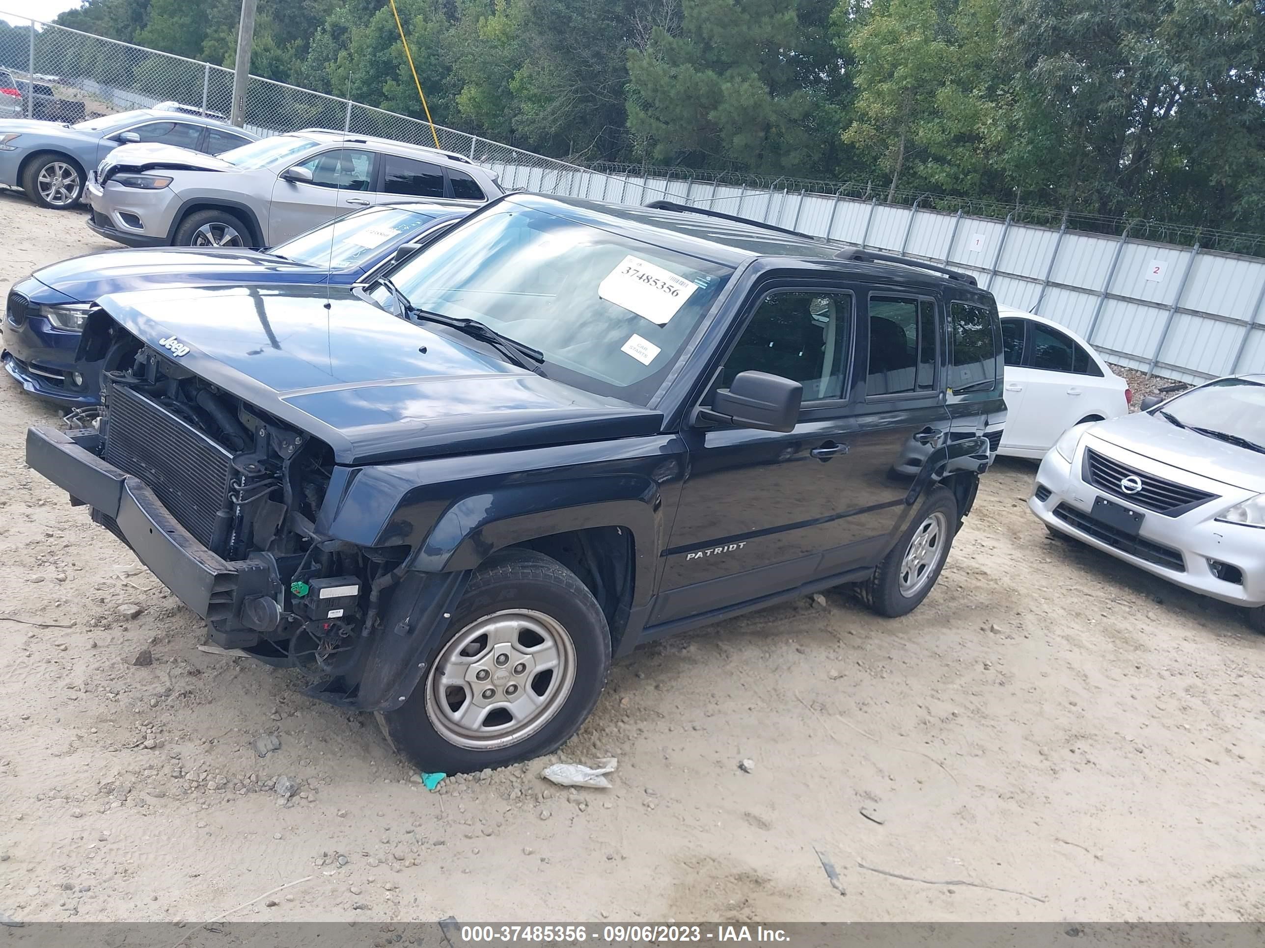 Photo 1 VIN: 1C4NJPBB5ED894071 - JEEP LIBERTY (PATRIOT) 