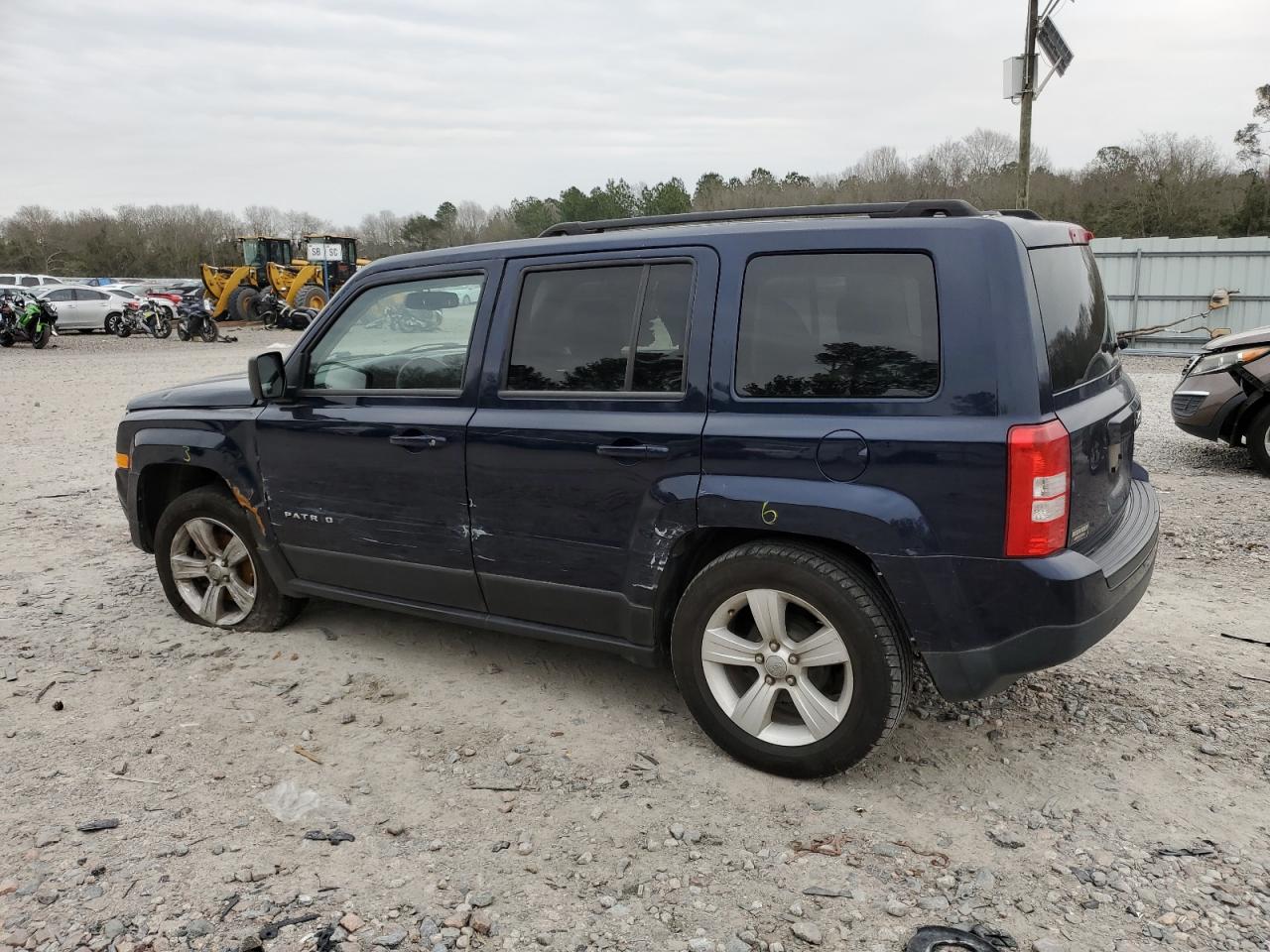 Photo 1 VIN: 1C4NJPBB5FD398589 - JEEP LIBERTY (PATRIOT) 