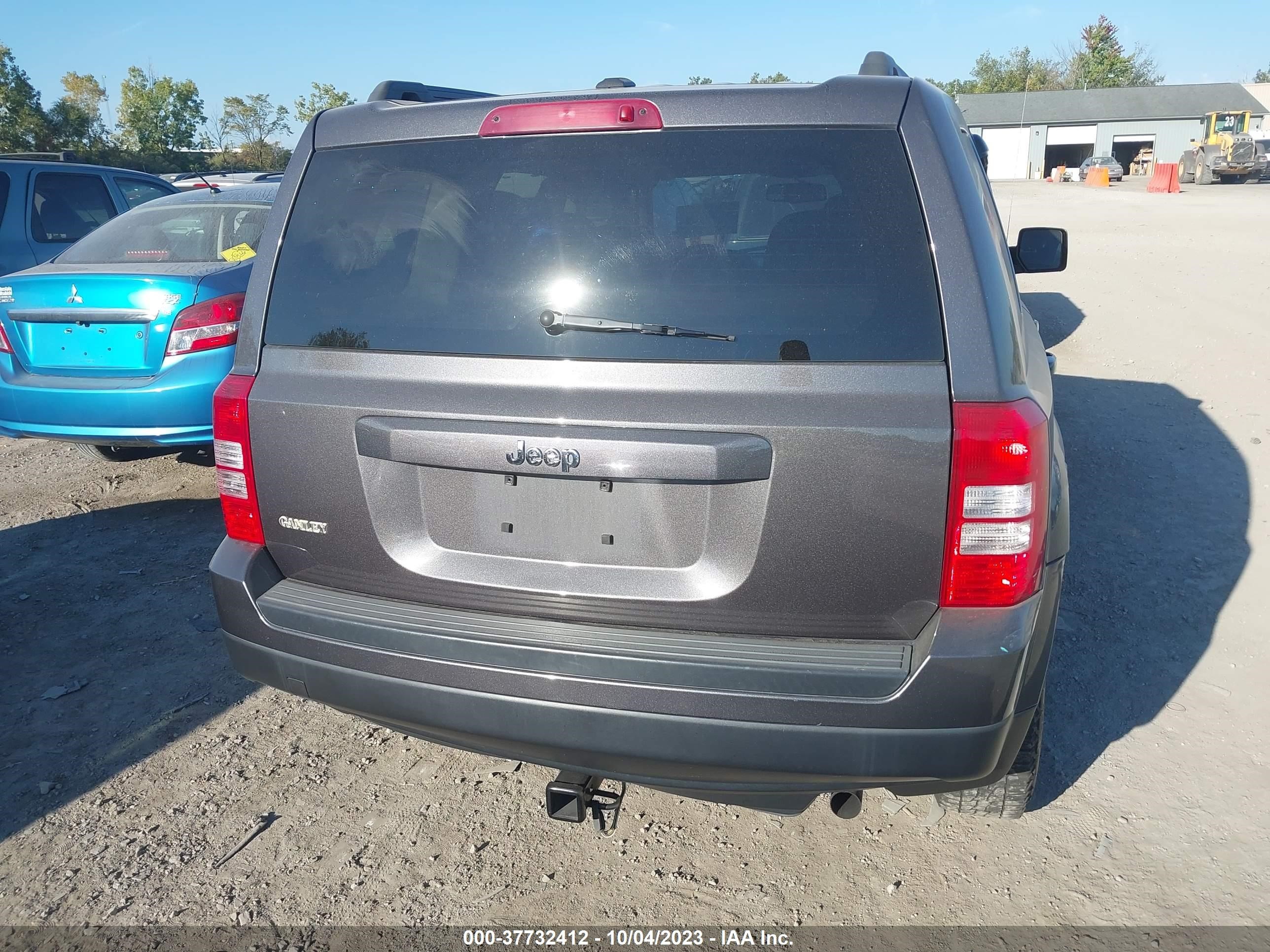 Photo 15 VIN: 1C4NJPBB5GD703154 - JEEP PATRIOT 