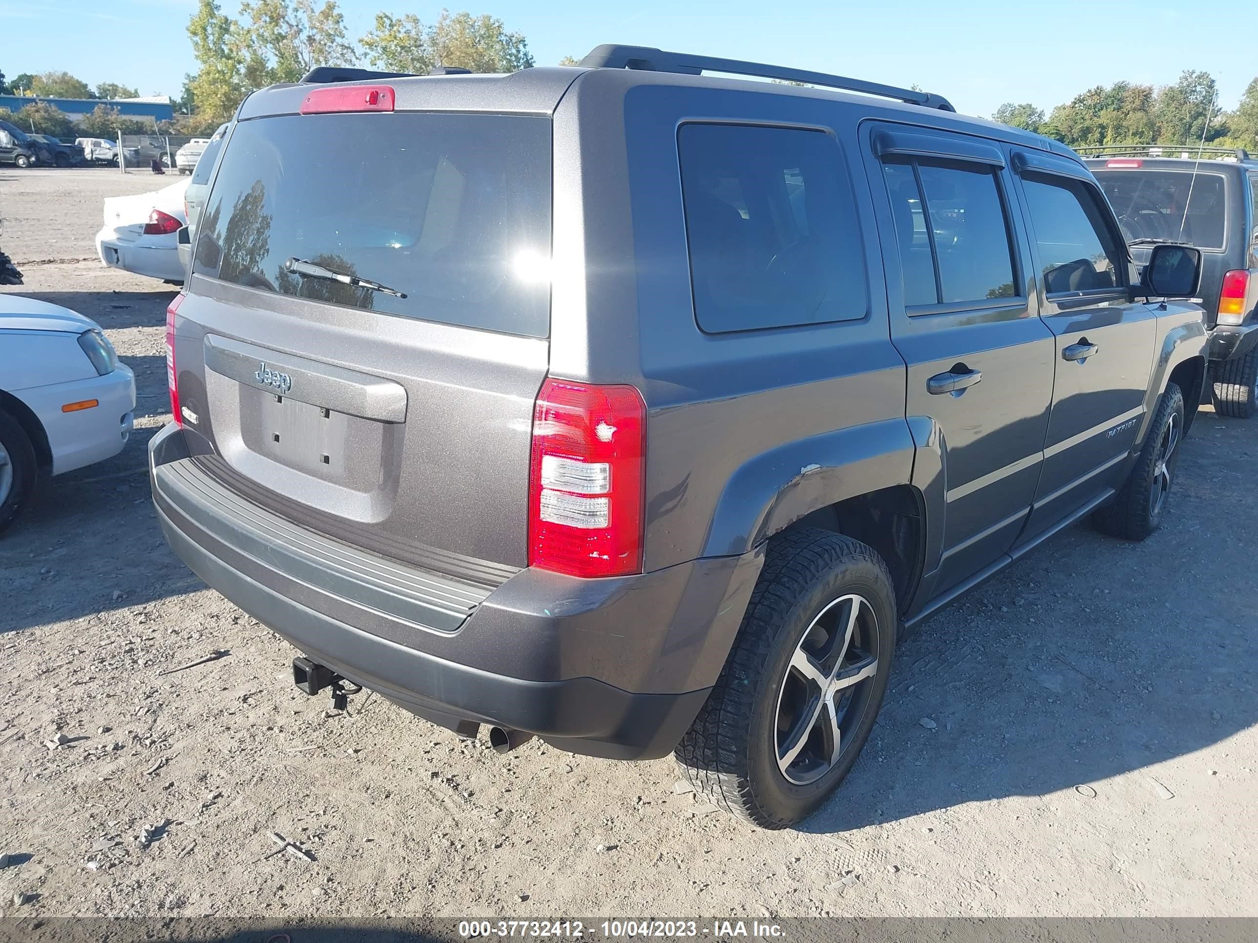 Photo 3 VIN: 1C4NJPBB5GD703154 - JEEP PATRIOT 