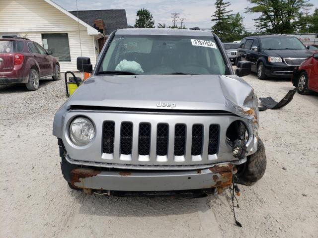 Photo 4 VIN: 1C4NJPBB5HD202556 - JEEP PATRIOT SP 