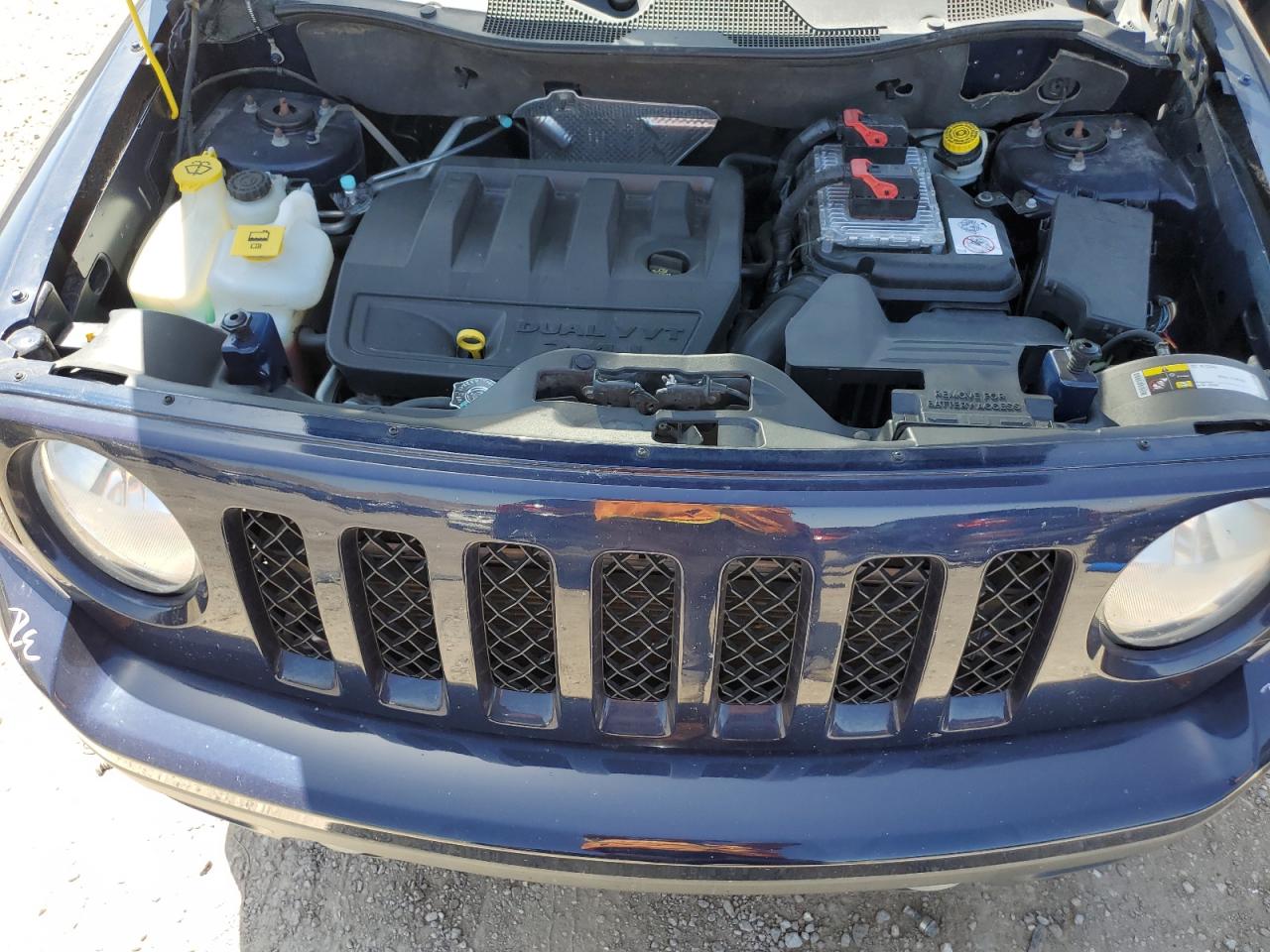 Photo 10 VIN: 1C4NJPBB6ED633645 - JEEP LIBERTY (PATRIOT) 