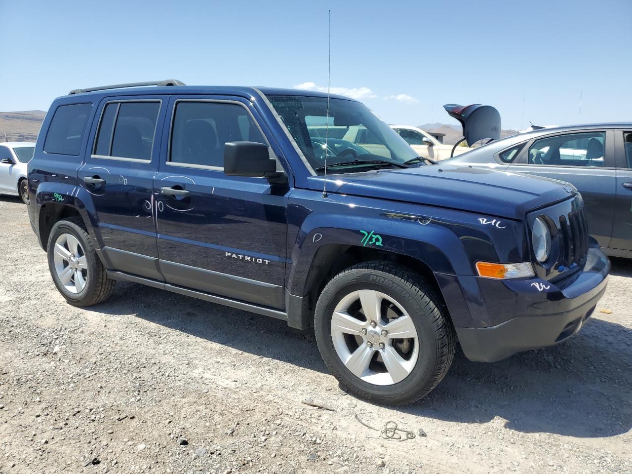 Photo 3 VIN: 1C4NJPBB6ED633645 - JEEP LIBERTY (PATRIOT) 