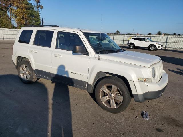 Photo 3 VIN: 1C4NJPBB6FD335288 - JEEP PATRIOT SP 