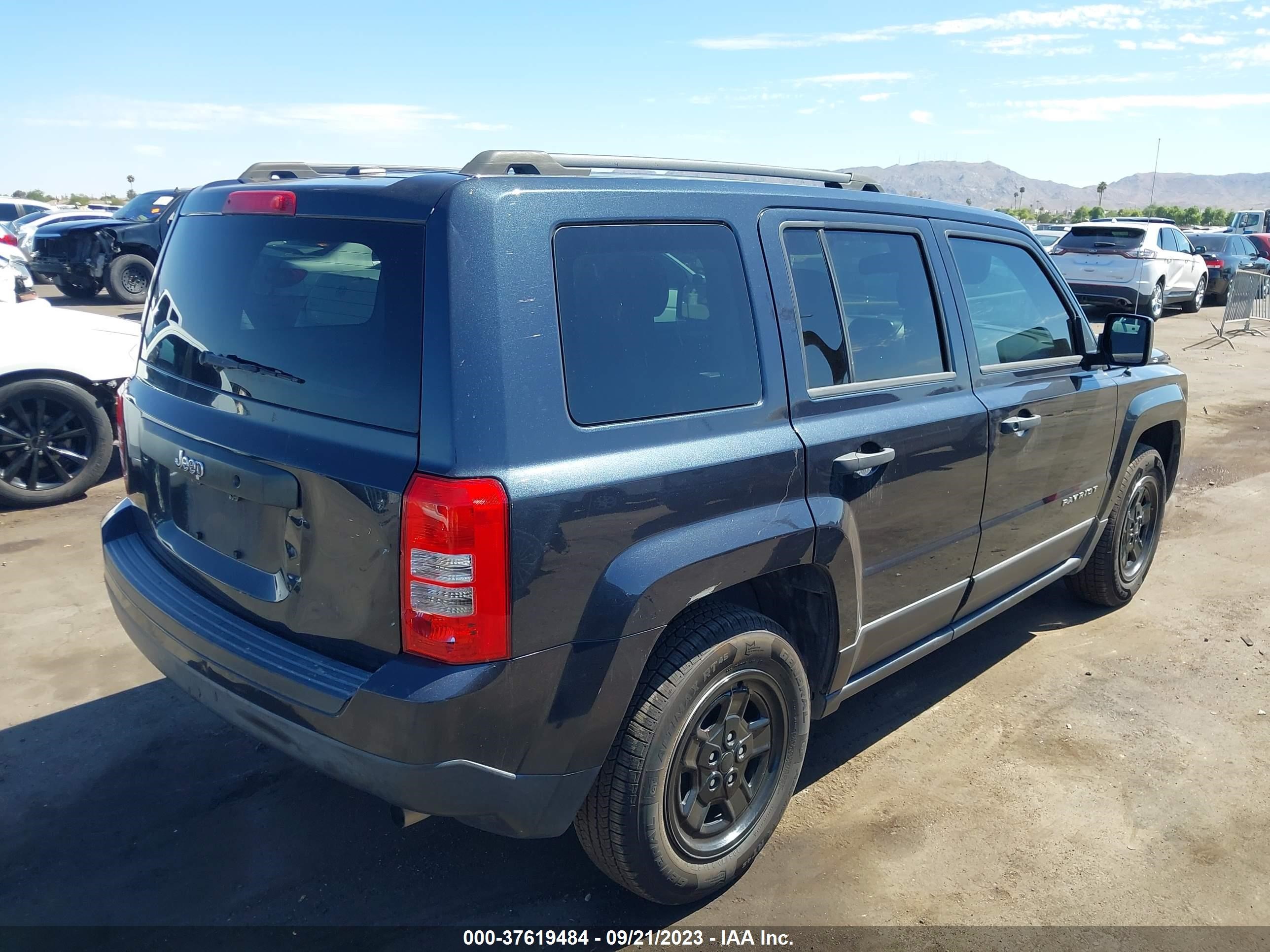 Photo 3 VIN: 1C4NJPBB6GD507241 - JEEP LIBERTY (PATRIOT) 