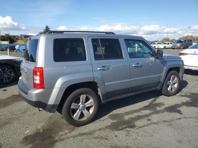 Photo 2 VIN: 1C4NJPBB6GD628688 - JEEP PATRIOT SP 