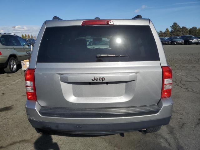 Photo 5 VIN: 1C4NJPBB6GD628688 - JEEP PATRIOT SP 