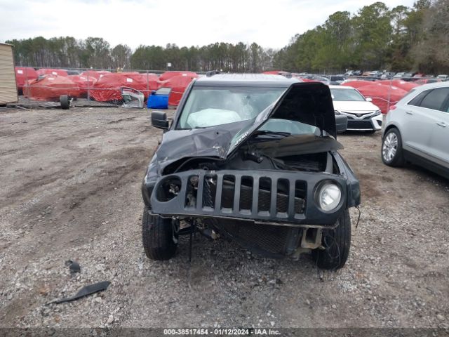 Photo 5 VIN: 1C4NJPBB6GD751746 - JEEP PATRIOT 