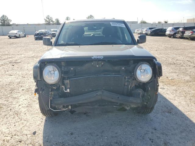 Photo 4 VIN: 1C4NJPBB6HD132677 - JEEP PATRIOT 