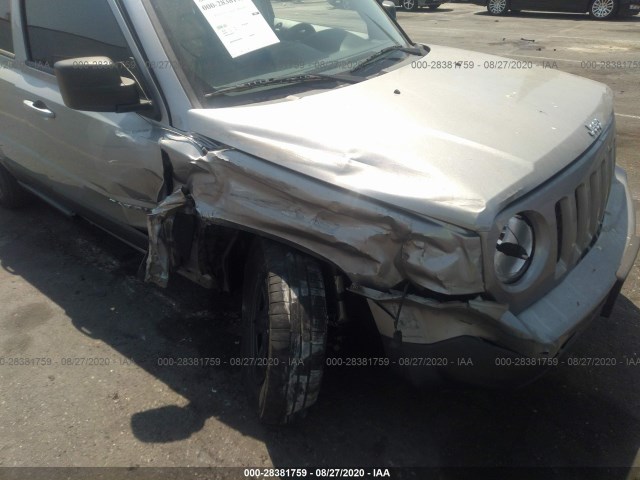 Photo 5 VIN: 1C4NJPBB7ED827696 - JEEP PATRIOT 