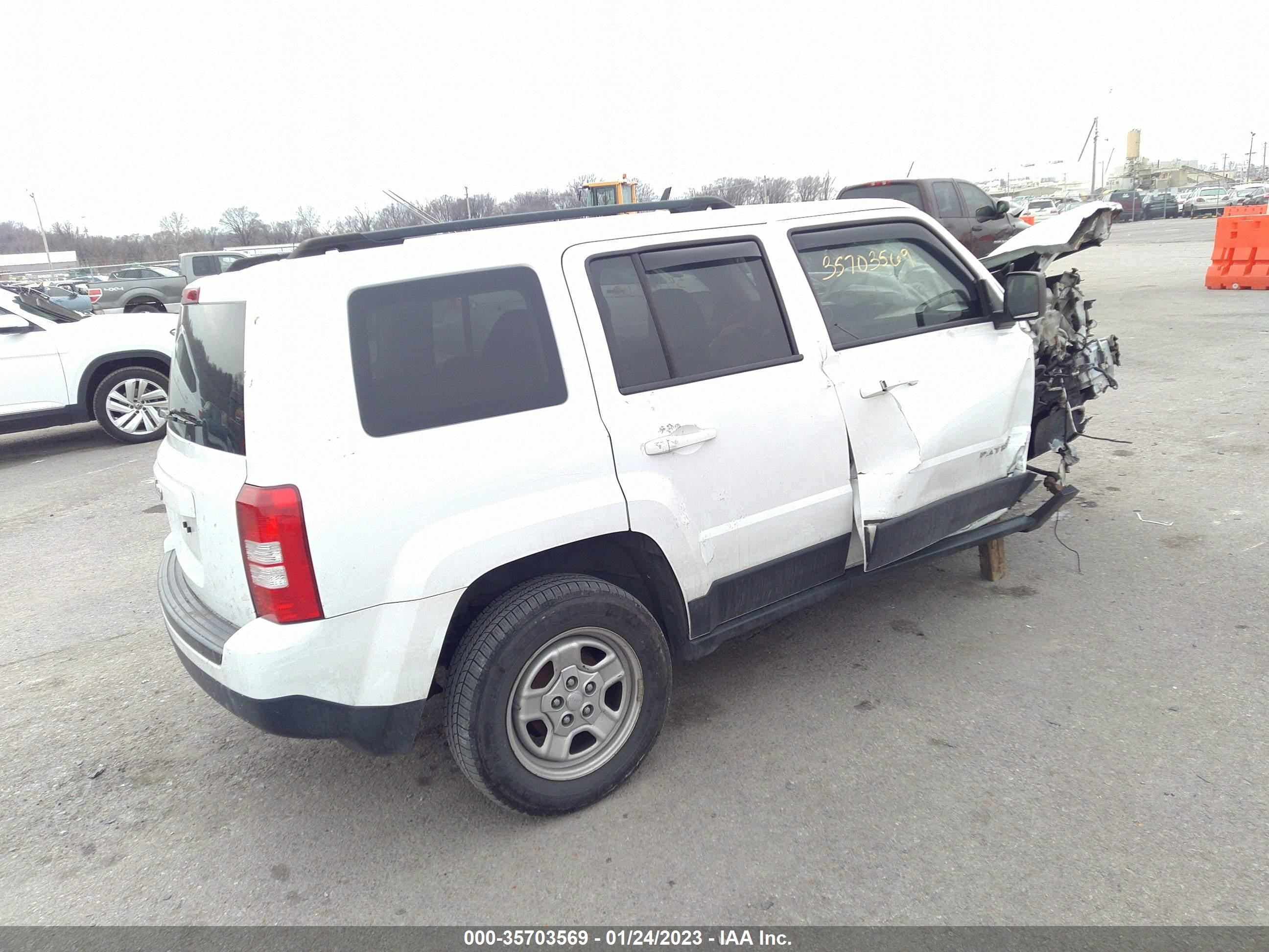 Photo 3 VIN: 1C4NJPBB7FD179455 - JEEP LIBERTY (PATRIOT) 