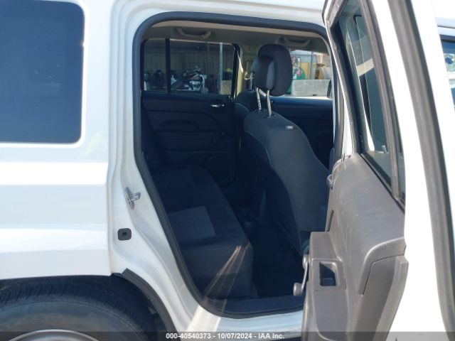 Photo 7 VIN: 1C4NJPBB7GD783492 - JEEP PATRIOT 