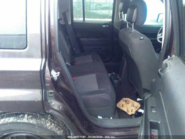 Photo 7 VIN: 1C4NJPBB8ED649197 - JEEP PATRIOT 