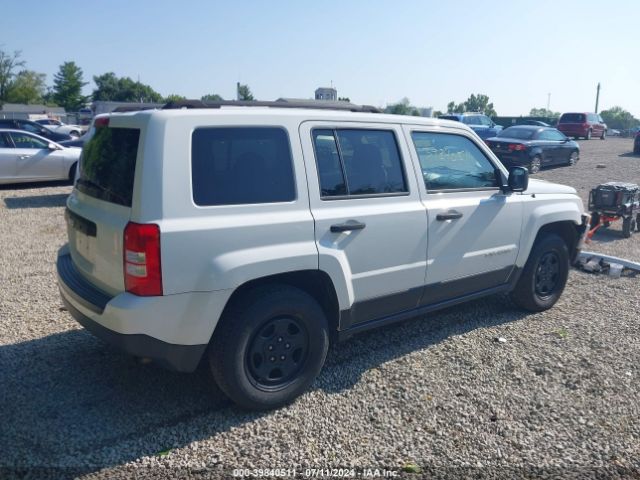 Photo 3 VIN: 1C4NJPBB8FD275112 - JEEP PATRIOT 