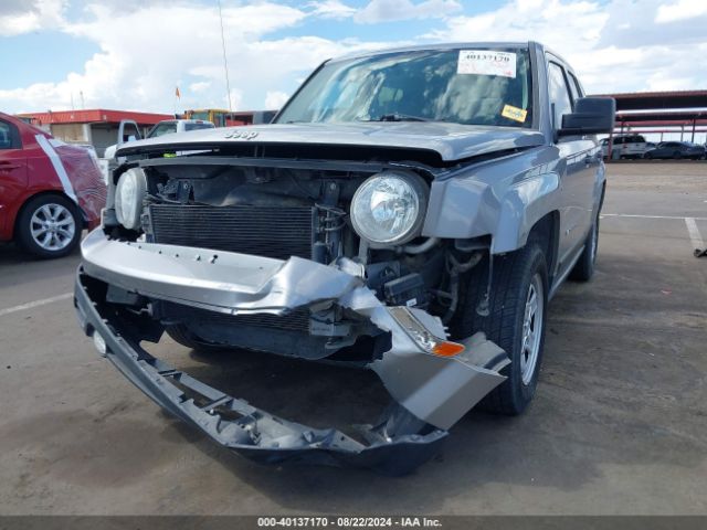 Photo 5 VIN: 1C4NJPBB8GD807993 - JEEP PATRIOT 