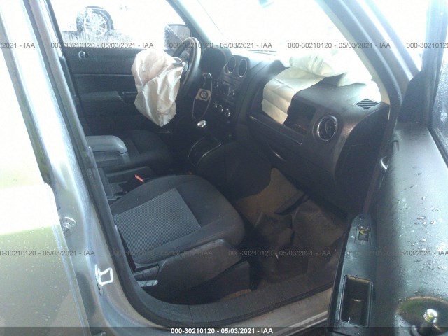 Photo 4 VIN: 1C4NJPBB9GD718157 - JEEP PATRIOT 