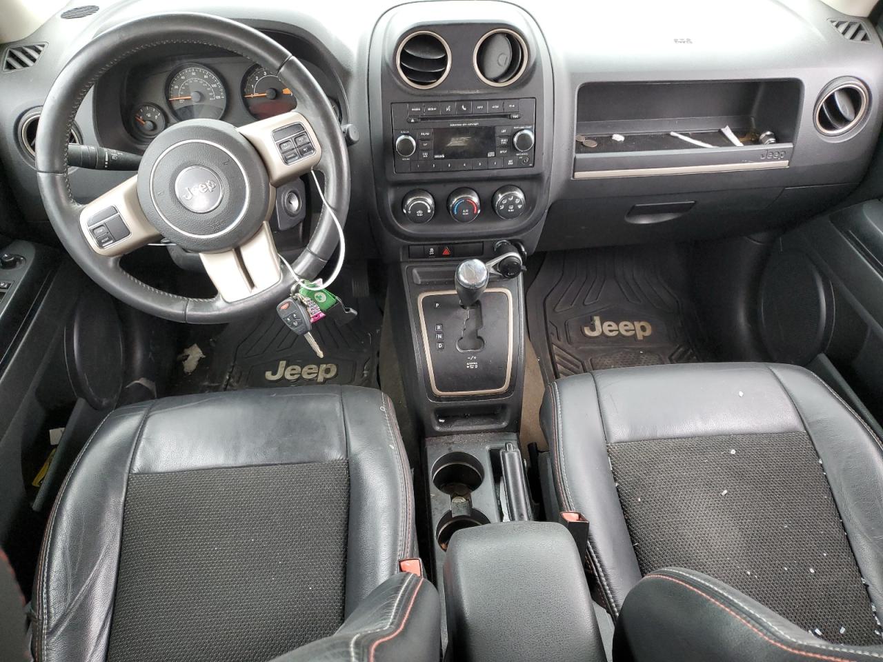 Photo 7 VIN: 1C4NJPBB9HD185602 - JEEP LIBERTY (PATRIOT) 