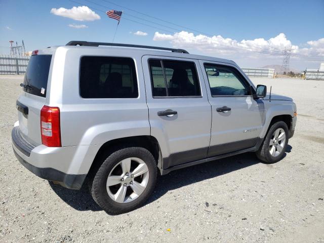 Photo 2 VIN: 1C4NJPBBXCD601794 - JEEP PATRIOT SP 