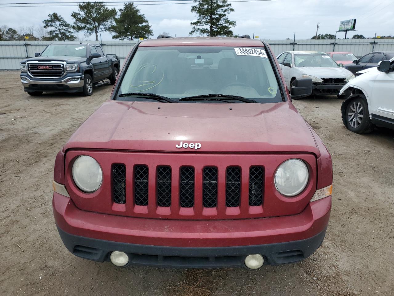 Photo 4 VIN: 1C4NJPBBXED617934 - JEEP LIBERTY (PATRIOT) 