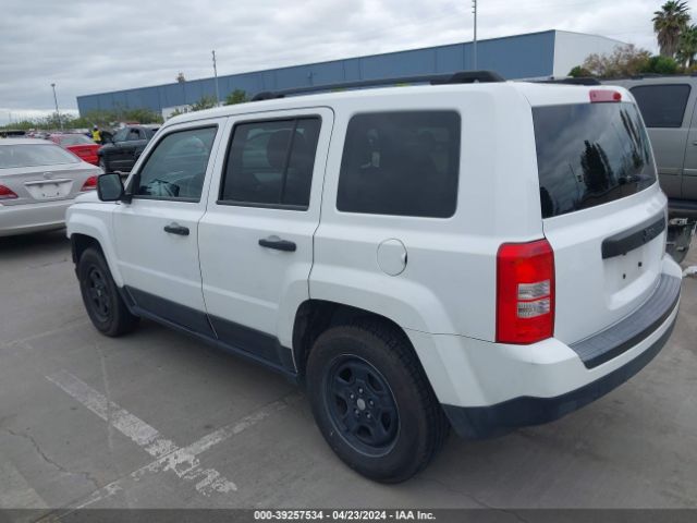 Photo 2 VIN: 1C4NJPBBXED740164 - JEEP PATRIOT 