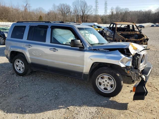 Photo 3 VIN: 1C4NJPBBXED743176 - JEEP PATRIOT 