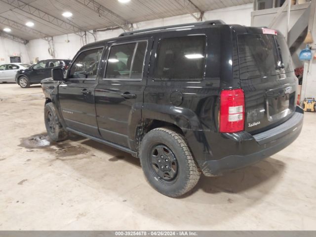 Photo 2 VIN: 1C4NJPBBXFD186156 - JEEP PATRIOT 