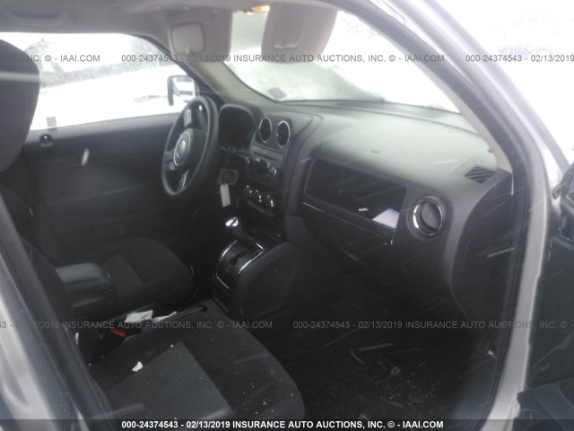 Photo 4 VIN: 1C4NJPBBXFD387801 - JEEP PATRIOT 