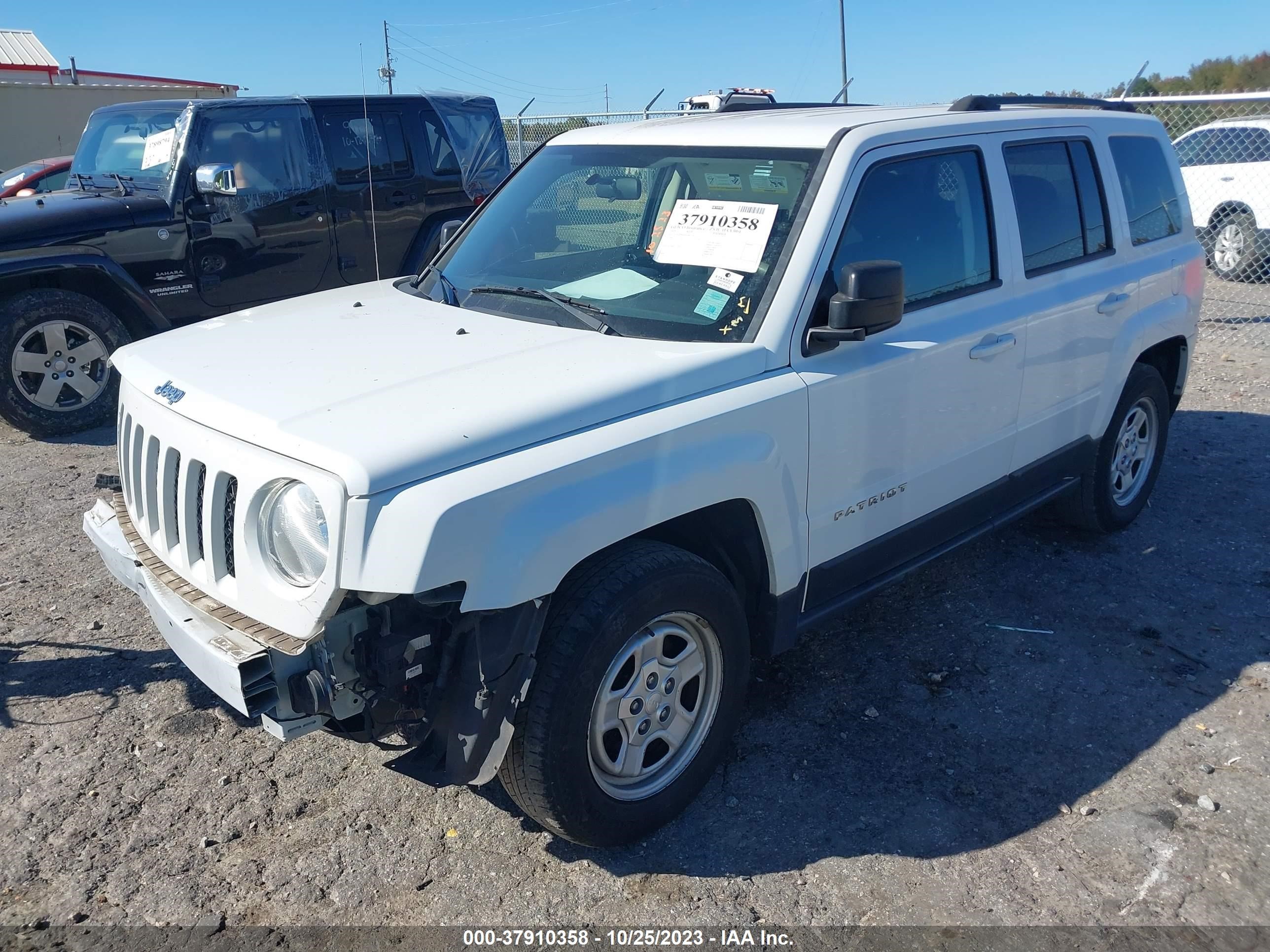 Photo 1 VIN: 1C4NJPBBXFD402166 - JEEP LIBERTY (PATRIOT) 