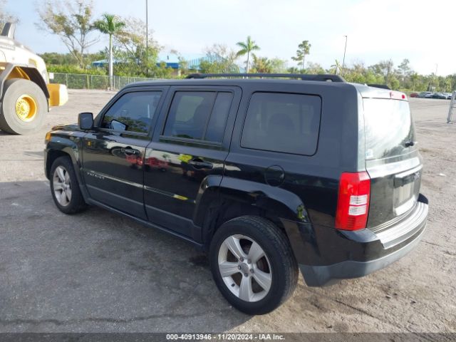 Photo 2 VIN: 1C4NJPBBXGD747716 - JEEP PATRIOT 