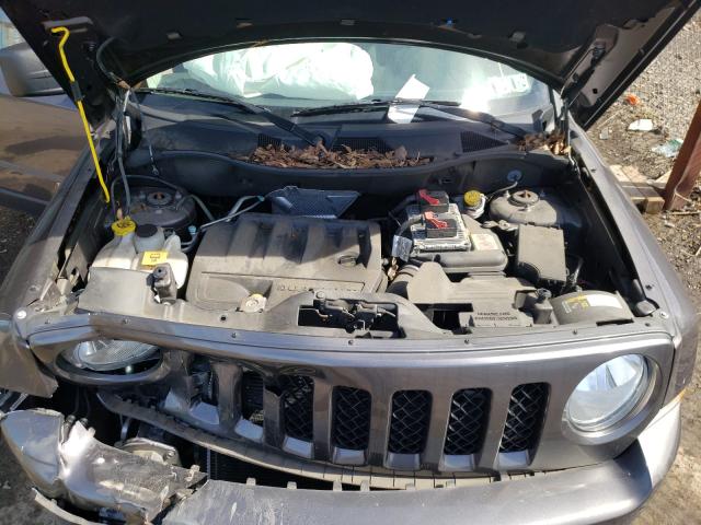 Photo 6 VIN: 1C4NJPBBXHD172602 - JEEP PATRIOT SP 