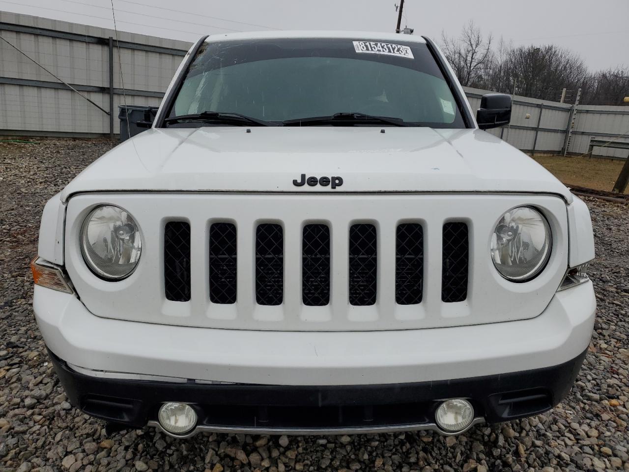 Photo 4 VIN: 1C4NJPCB0ED802282 - JEEP LIBERTY (PATRIOT) 