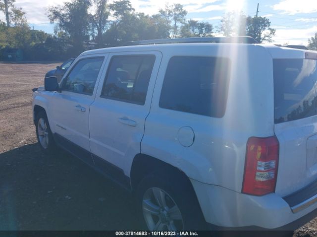 Photo 2 VIN: 1C4NJPCB5CD553717 - JEEP PATRIOT 