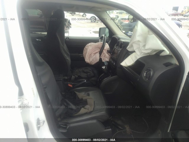 Photo 4 VIN: 1C4NJPCB9CD645901 - JEEP PATRIOT 