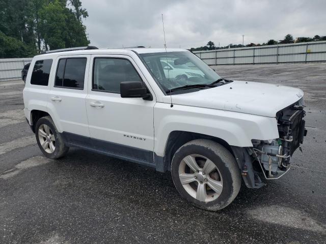 Photo 3 VIN: 1C4NJPCBXED671135 - JEEP PATRIOT LI 