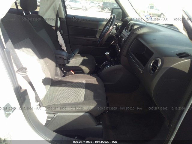 Photo 4 VIN: 1C4NJPFA0GD794206 - JEEP PATRIOT 