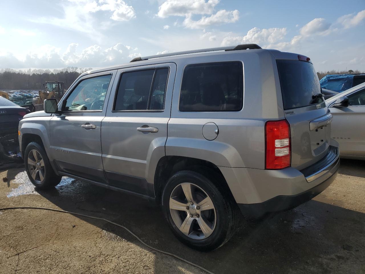 Photo 1 VIN: 1C4NJPFA0HD202983 - JEEP LIBERTY (PATRIOT) 