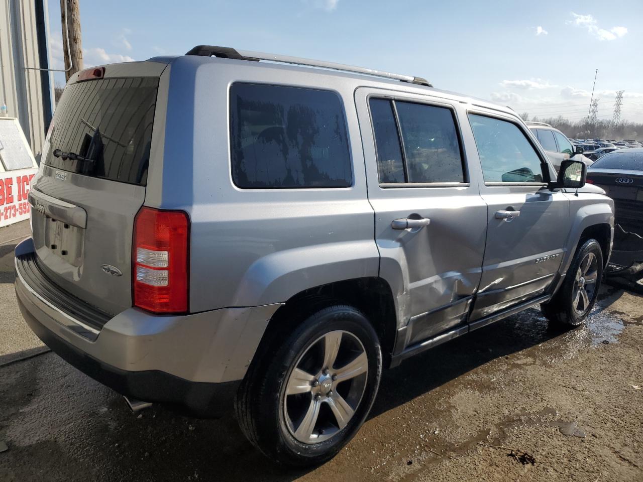 Photo 2 VIN: 1C4NJPFA0HD202983 - JEEP LIBERTY (PATRIOT) 