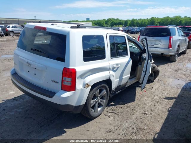 Photo 3 VIN: 1C4NJPFA1ED927861 - JEEP PATRIOT 