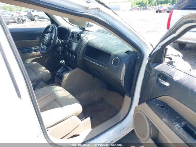 Photo 4 VIN: 1C4NJPFA1ED927861 - JEEP PATRIOT 